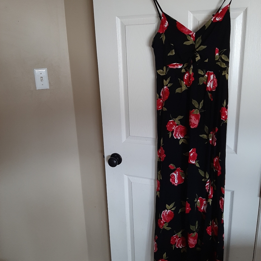 🌷3/$20-Pretty Flower Maxi Dress